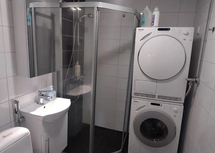 Family With Parking Huoneisto *